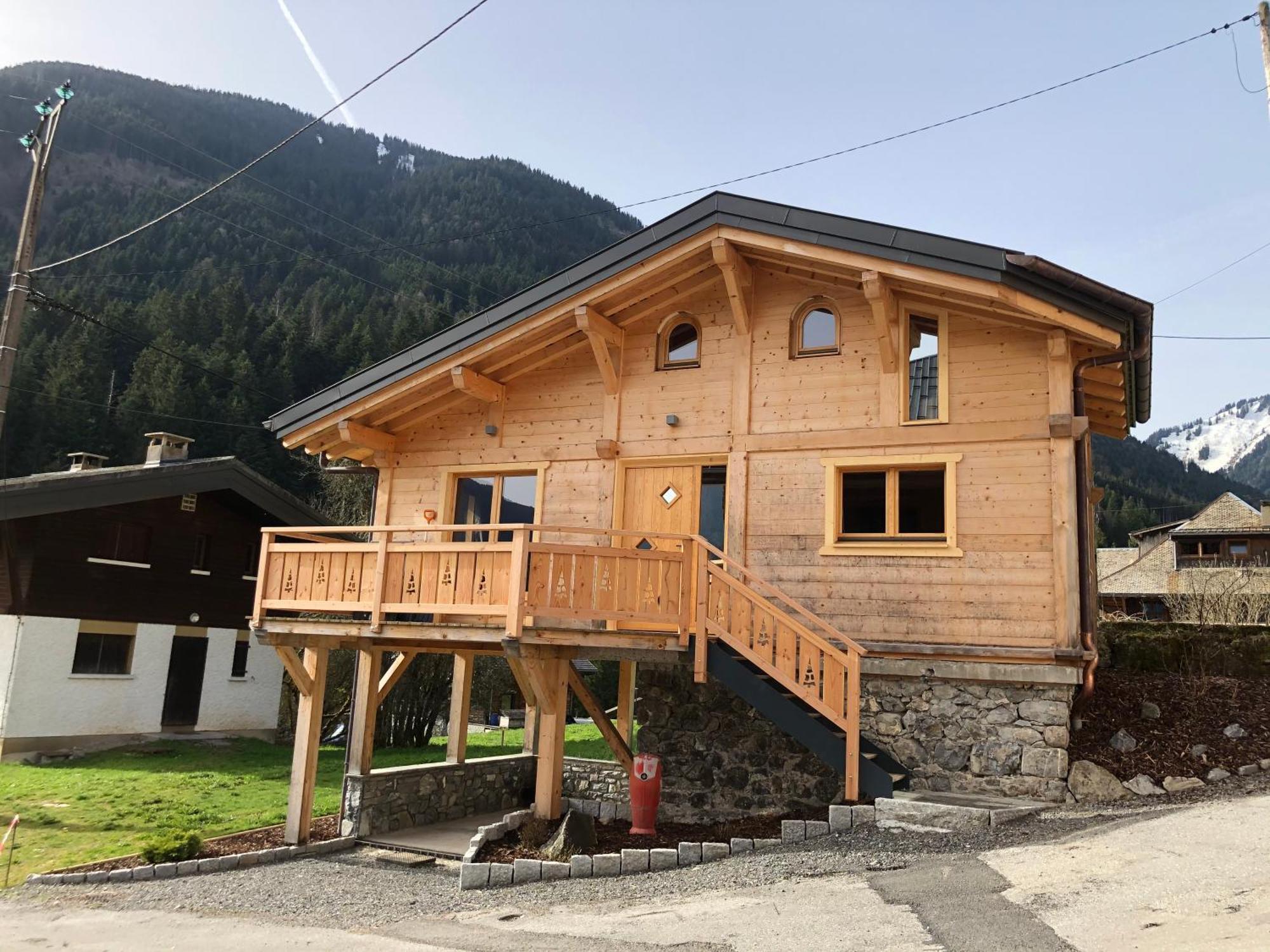 Chalet Cosy Et Moderne Vue Montagnes Seytroux ภายนอก รูปภาพ